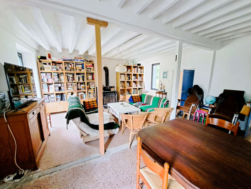 Maison à PONT-SUR-YONNE