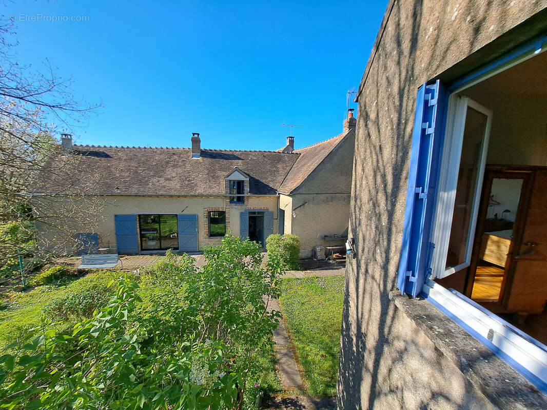 Maison à PONT-SUR-YONNE
