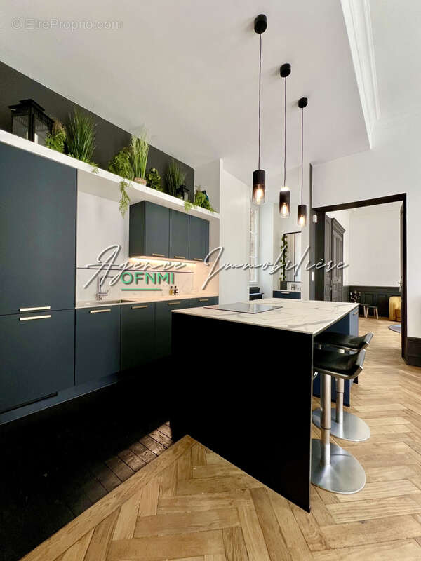 Appartement à SAINT-ETIENNE