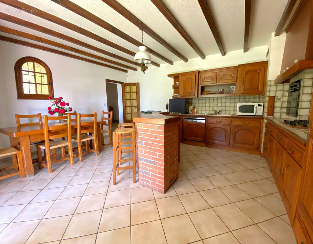 Maison à LABASTIDE-SAINT-PIERRE