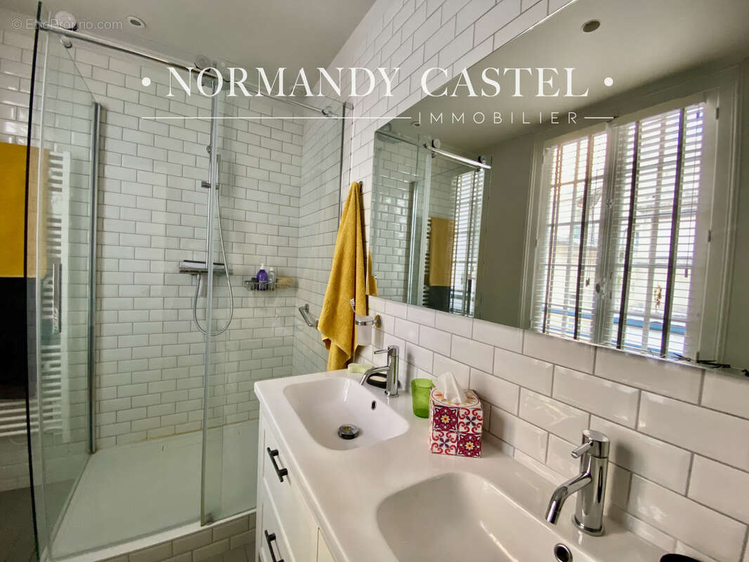 Maison à TROUVILLE-SUR-MER