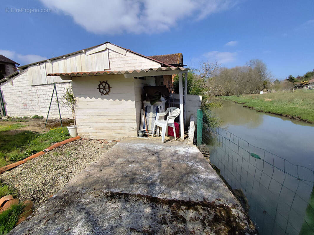 Maison à MAUPREVOIR