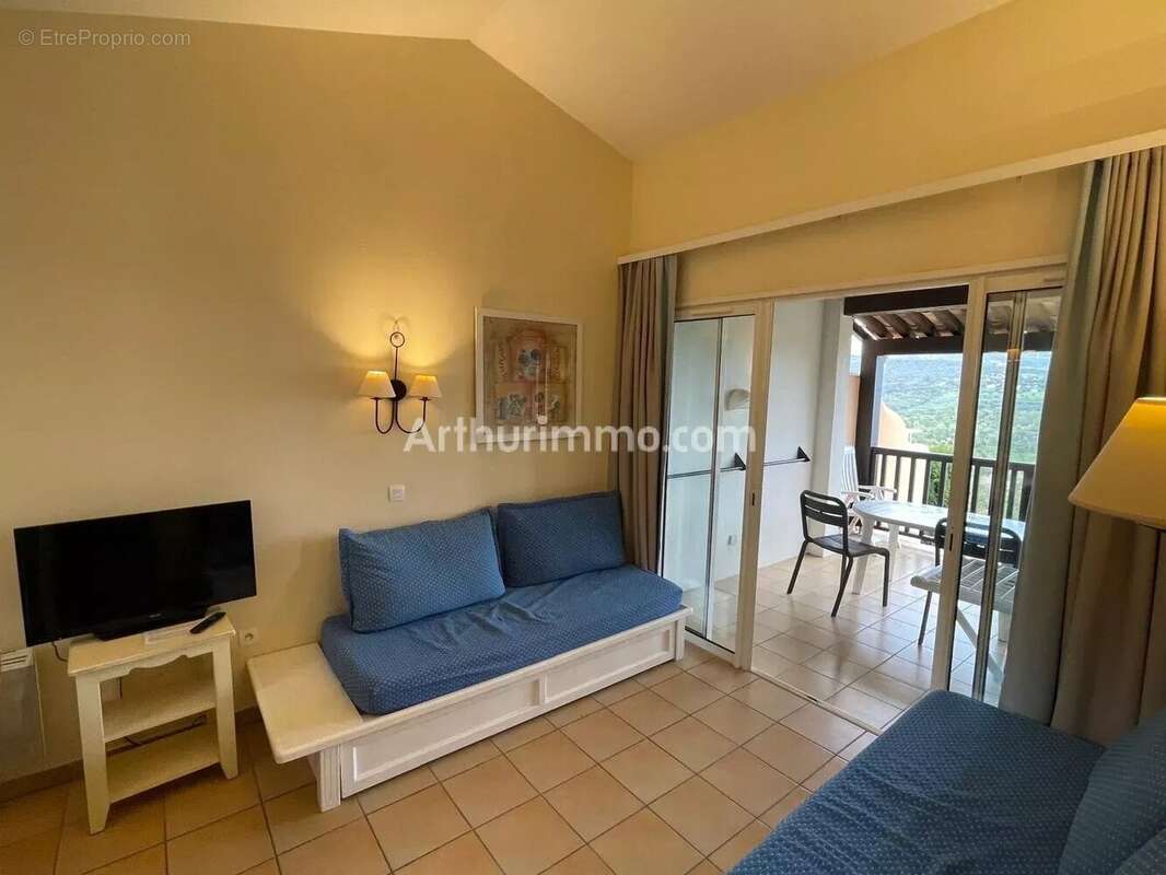 Appartement à GRIMAUD
