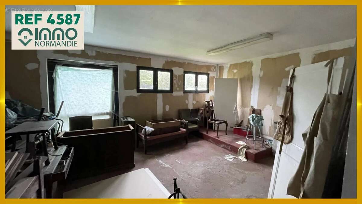 Commerce à BEAUMONT-LE-ROGER