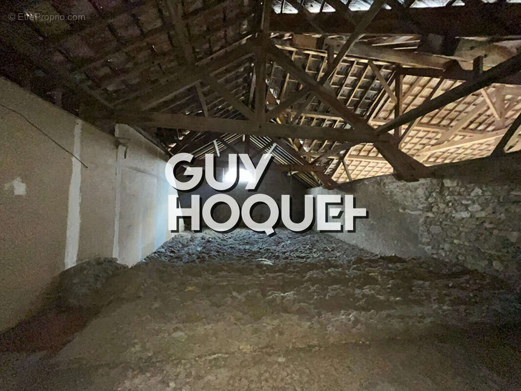 Maison à TOULON-SUR-ARROUX