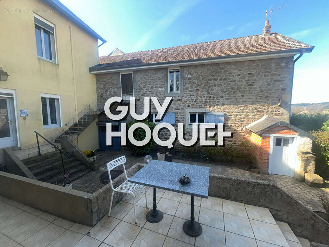 Maison à TOULON-SUR-ARROUX