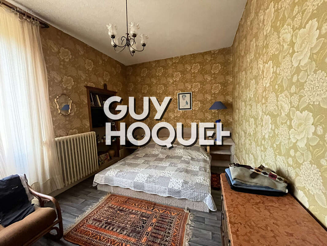 Maison à TOULON-SUR-ARROUX