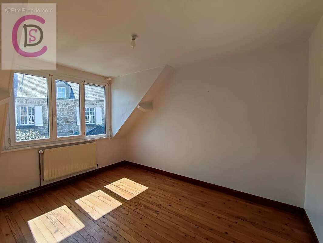 Maison à FERMANVILLE