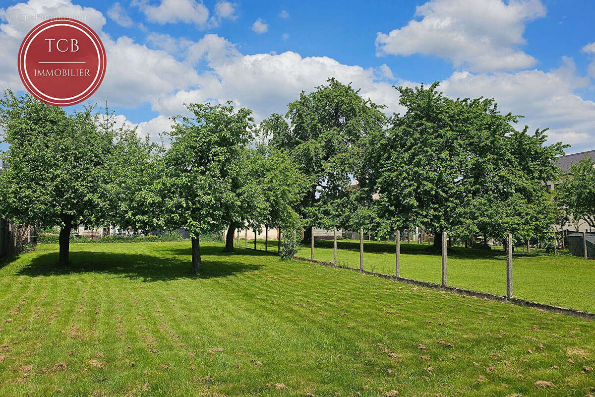 Terrain à BURNHAUPT-LE-HAUT