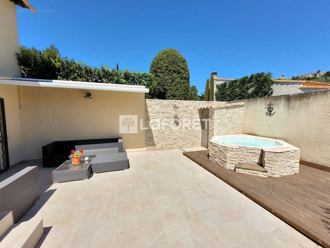 Maison à MAUSSANE-LES-ALPILLES