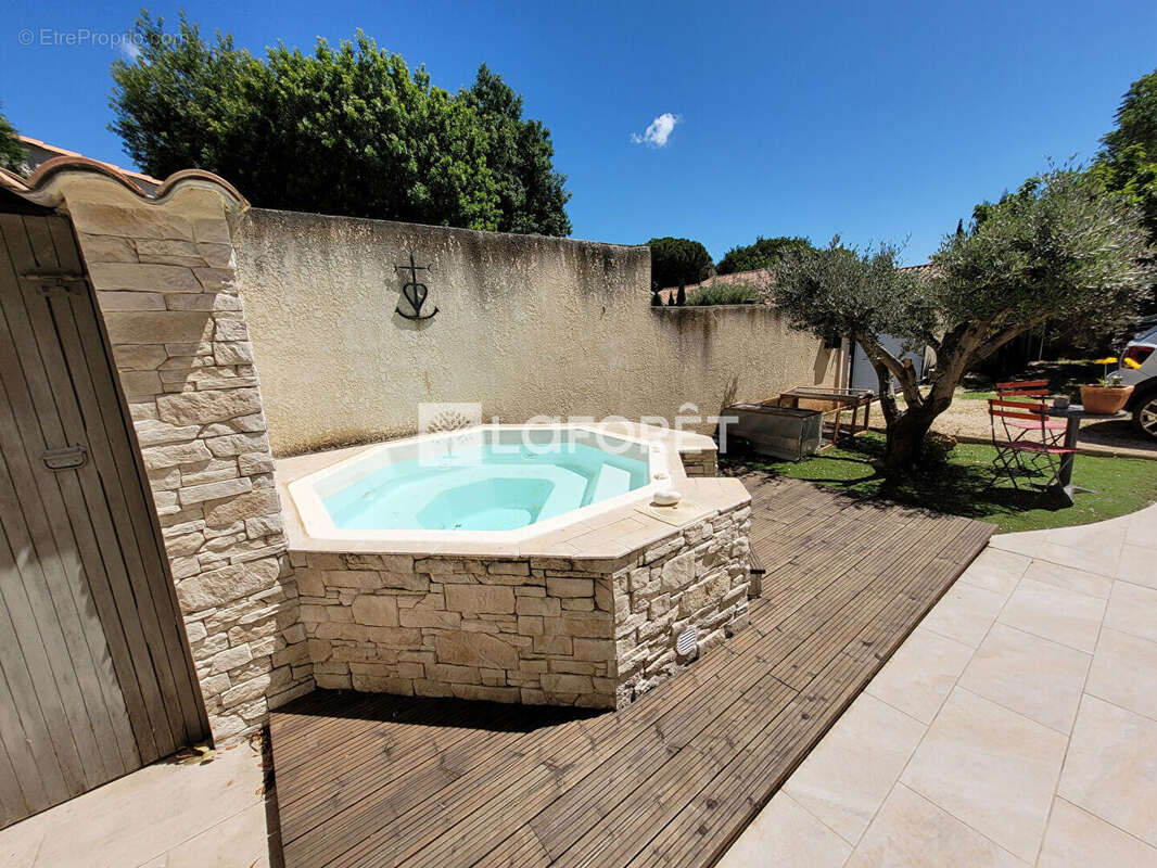 Maison à MAUSSANE-LES-ALPILLES