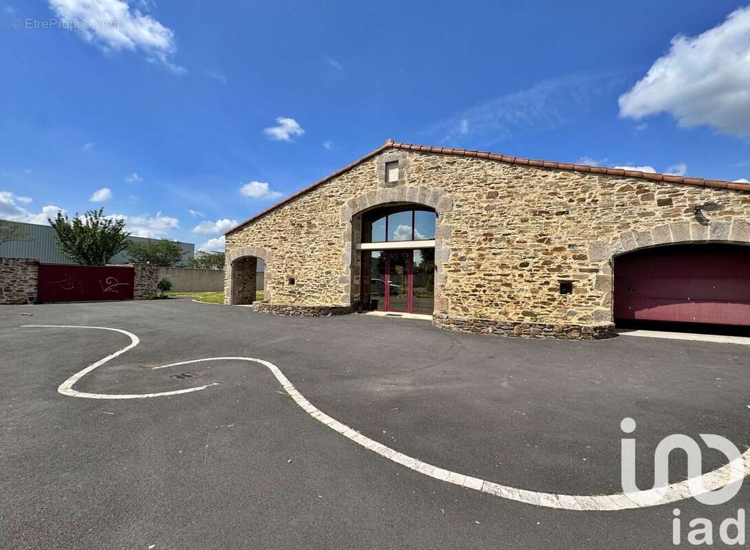 Photo 2 - Maison à MONTAIGU