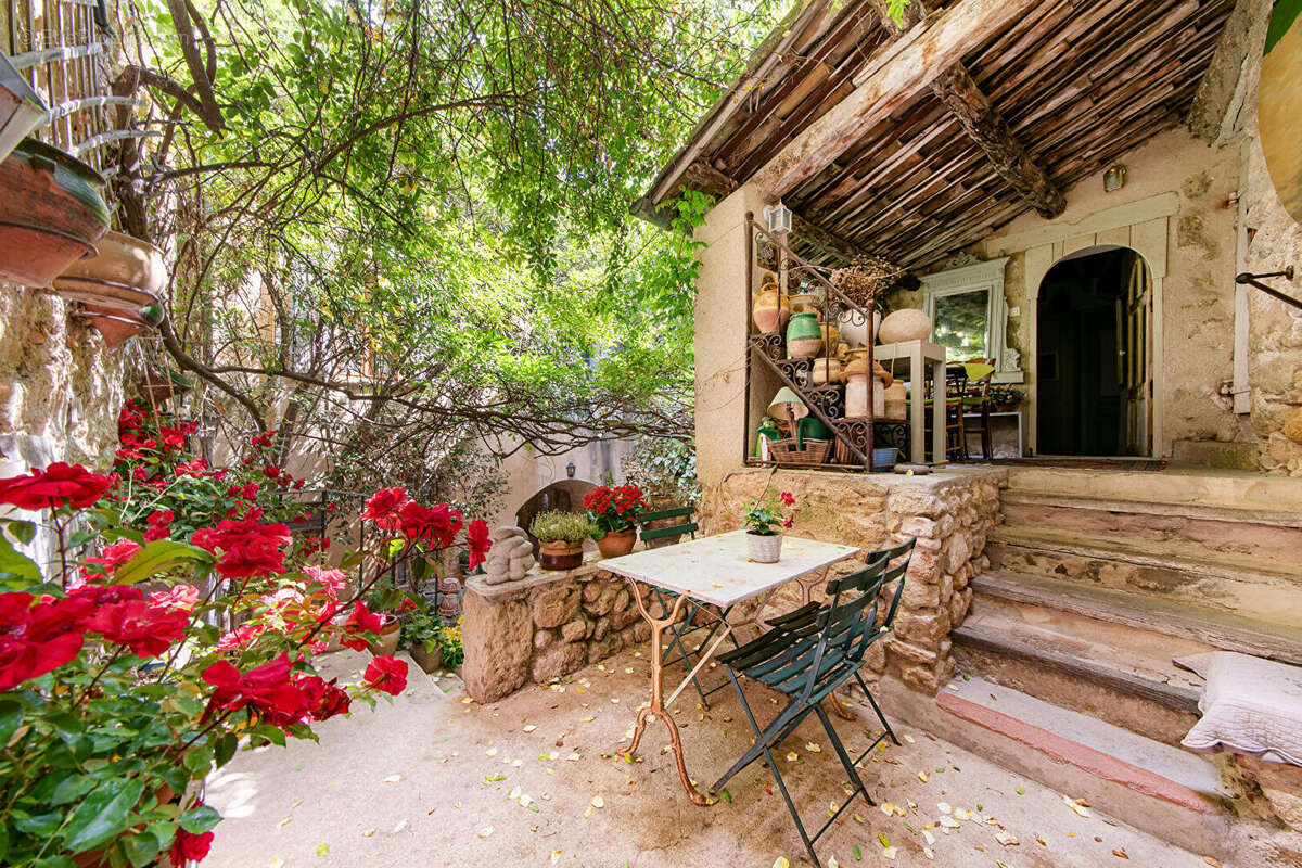 Photo 7 - Maison à LOURMARIN