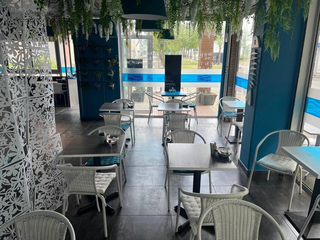 Photo 1 - Commerce à NANTES