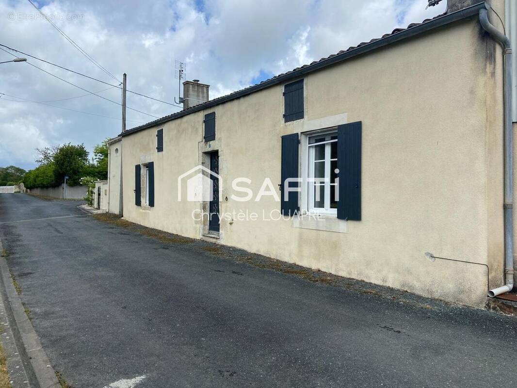 Photo 1 - Maison à LOULAY