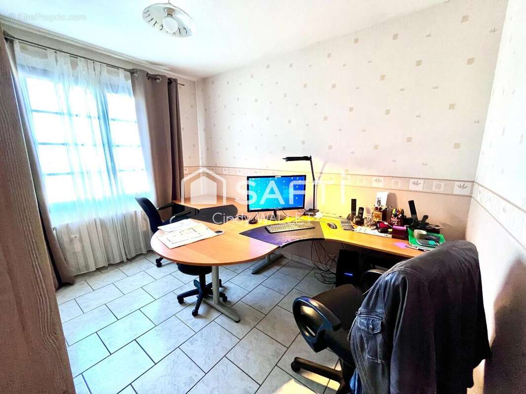 Photo 8 - Maison à MARLE