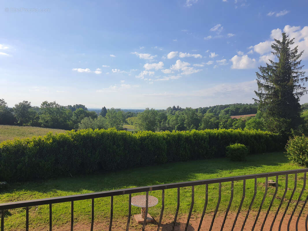 Maison à SAINT-GERMAIN-LAVAL