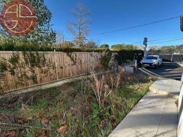 Commerce à TOURNEFEUILLE