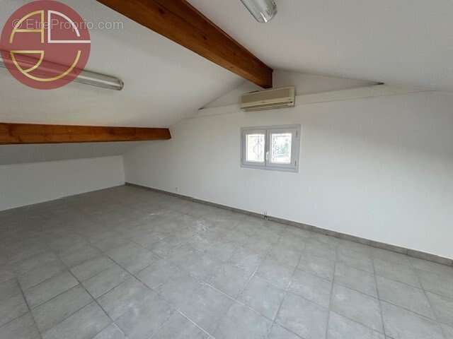 Commerce à TOURNEFEUILLE