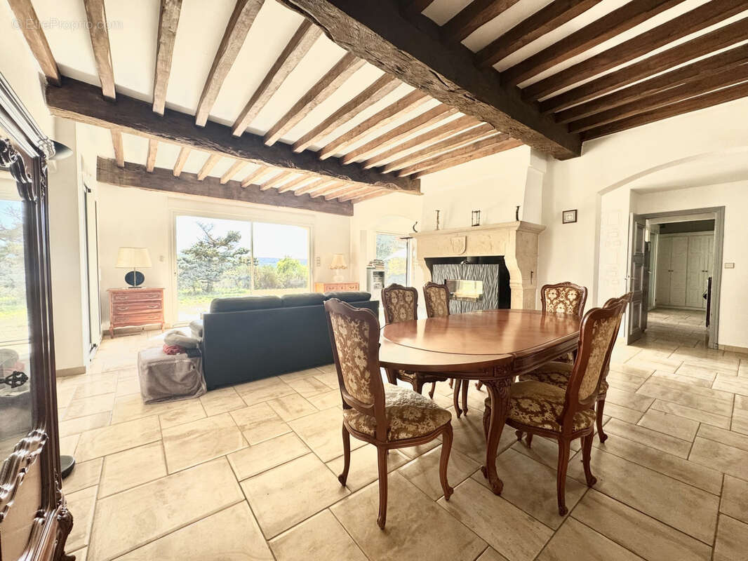 Maison à BEAUREPAIRE