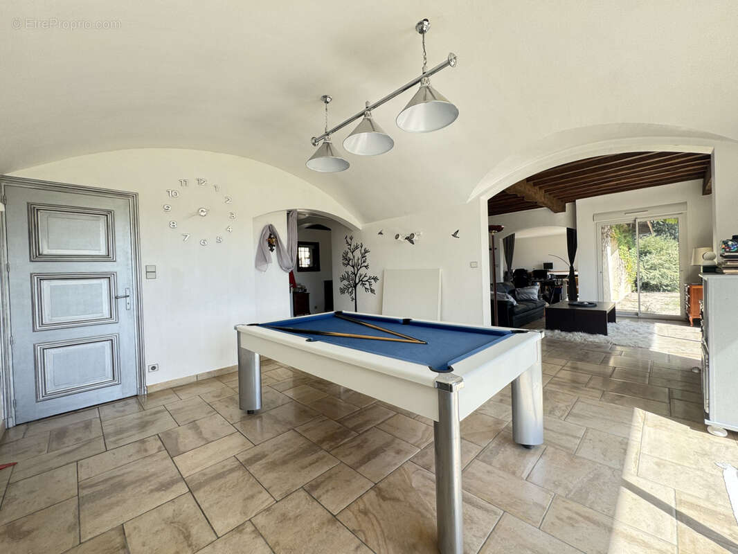 Maison à BEAUREPAIRE