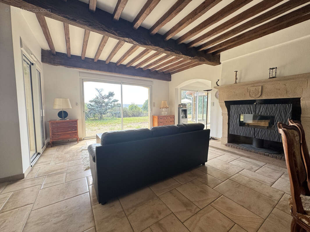 Maison à BEAUREPAIRE