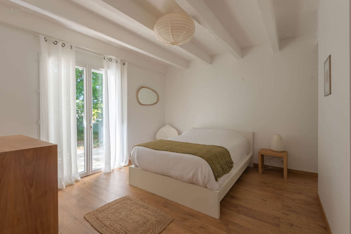 Maison à FARGUES-SAINT-HILAIRE