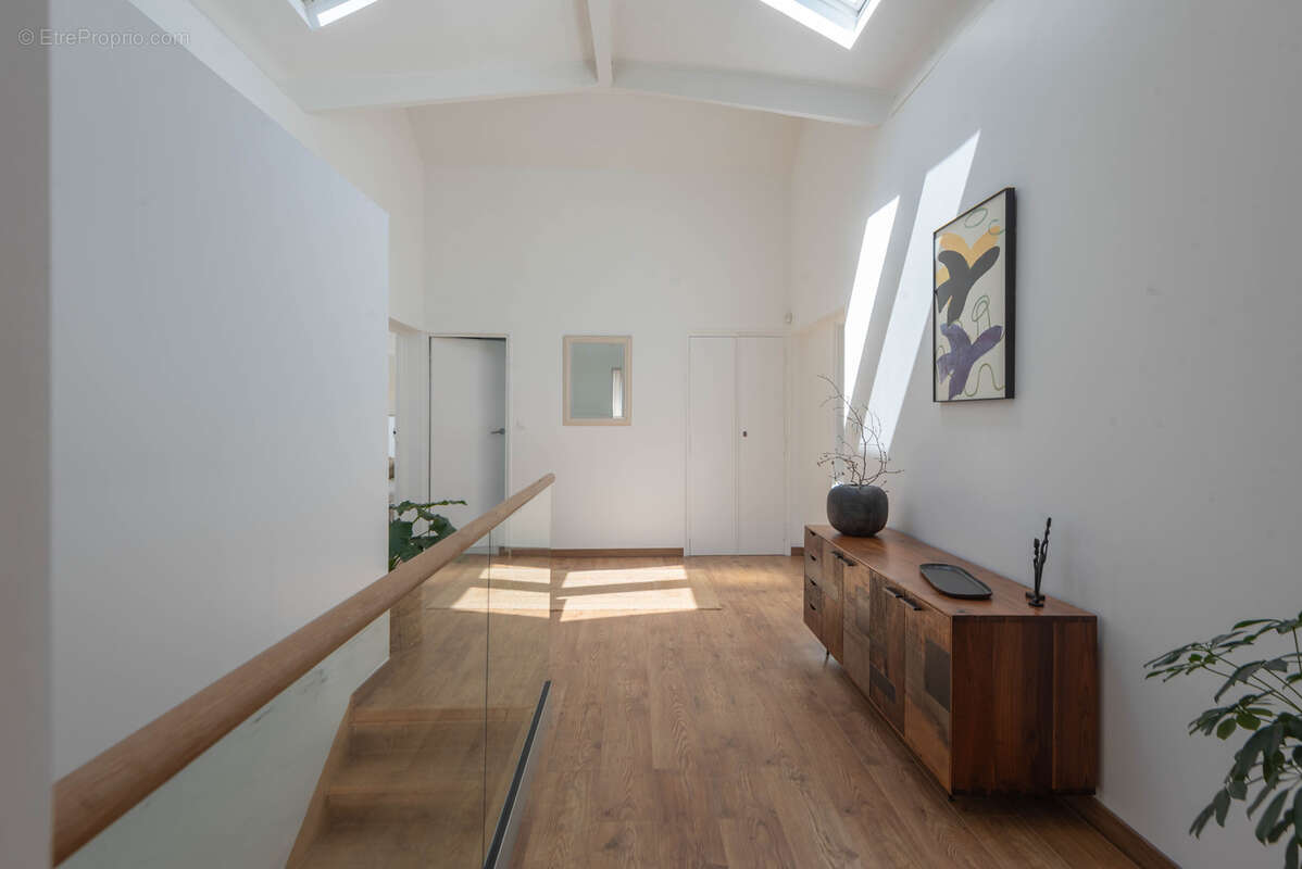 Maison à FARGUES-SAINT-HILAIRE