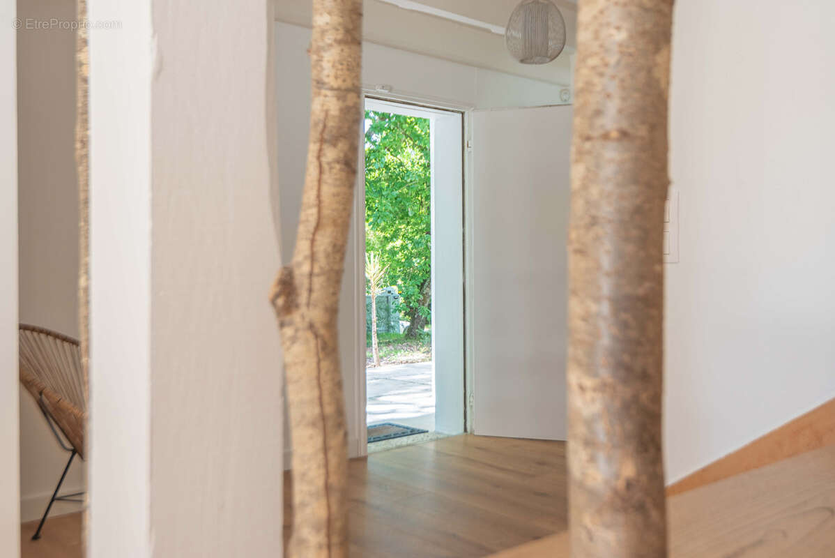 Maison à FARGUES-SAINT-HILAIRE