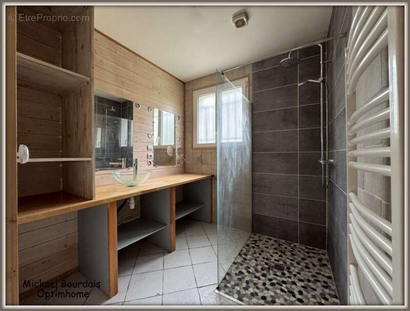 Maison à CHATEAU-LA-VALLIERE