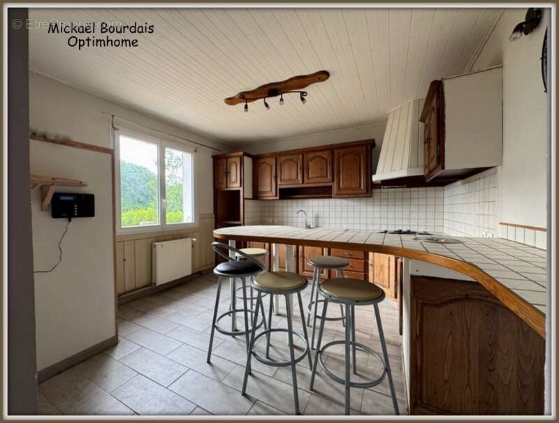 Maison à CHATEAU-LA-VALLIERE