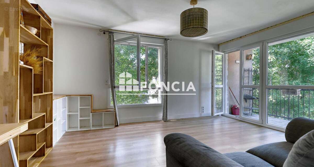 Appartement à EVRY