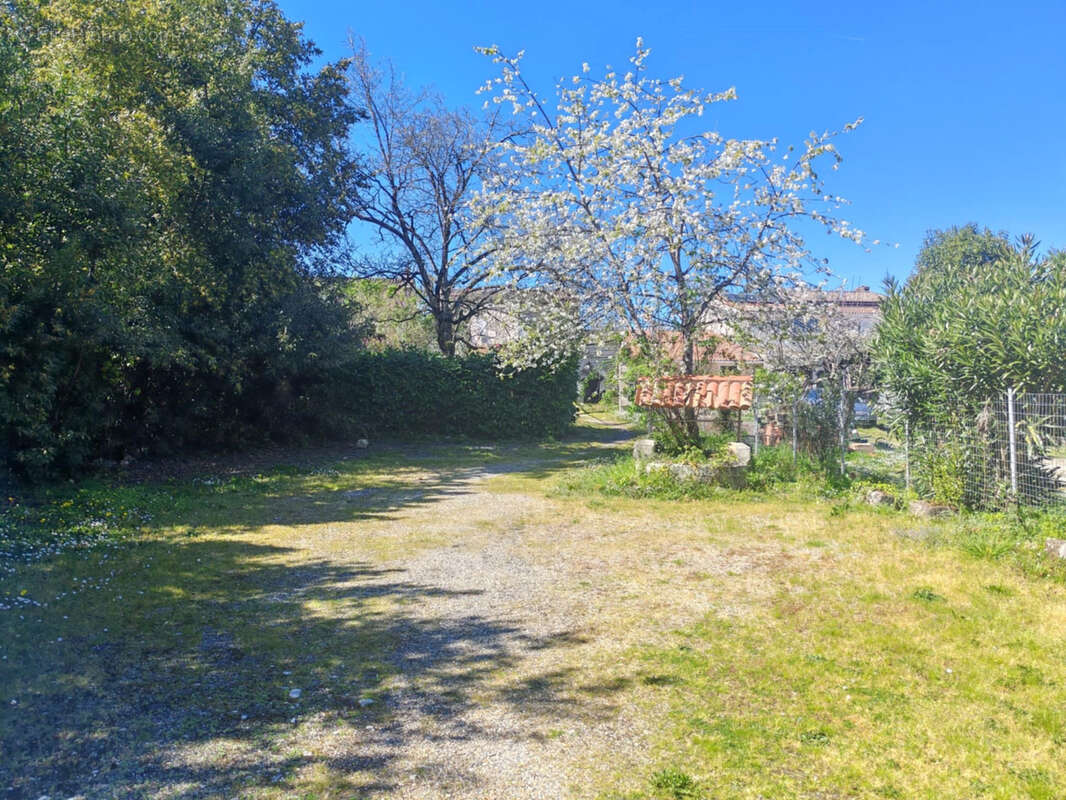 Appartement à CARBON-BLANC