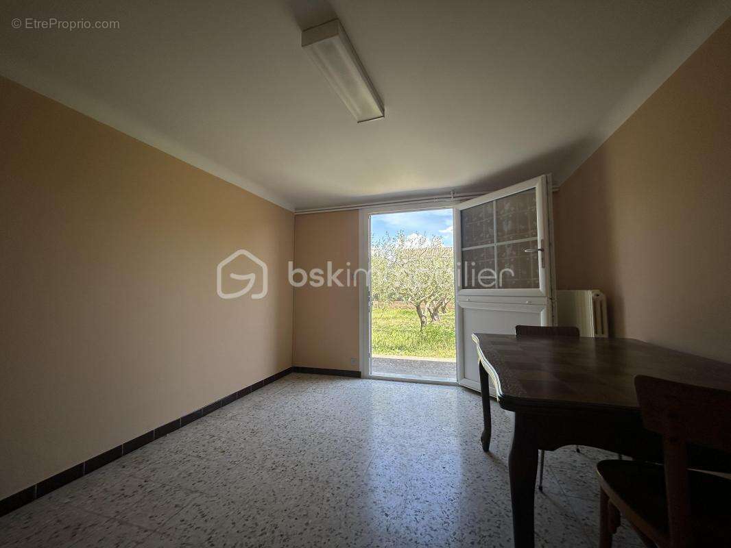 Maison à MARGUERITTES