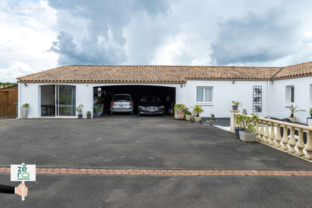 Maison à LE CHAMP-SAINT-PERE