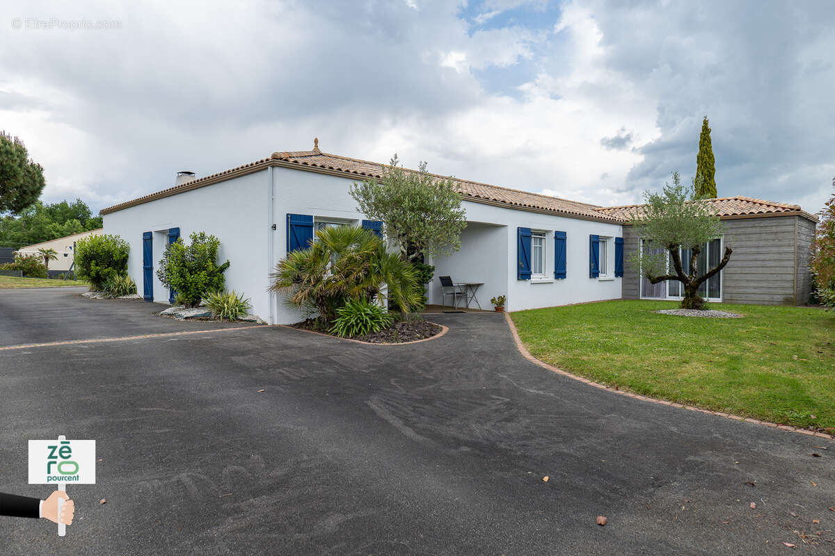 Maison à LE CHAMP-SAINT-PERE