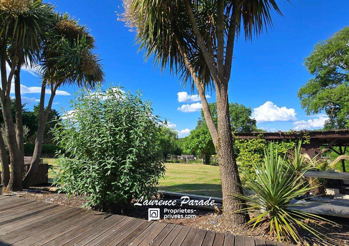 Maison à SAINT-MARTIN-DE-GURSON