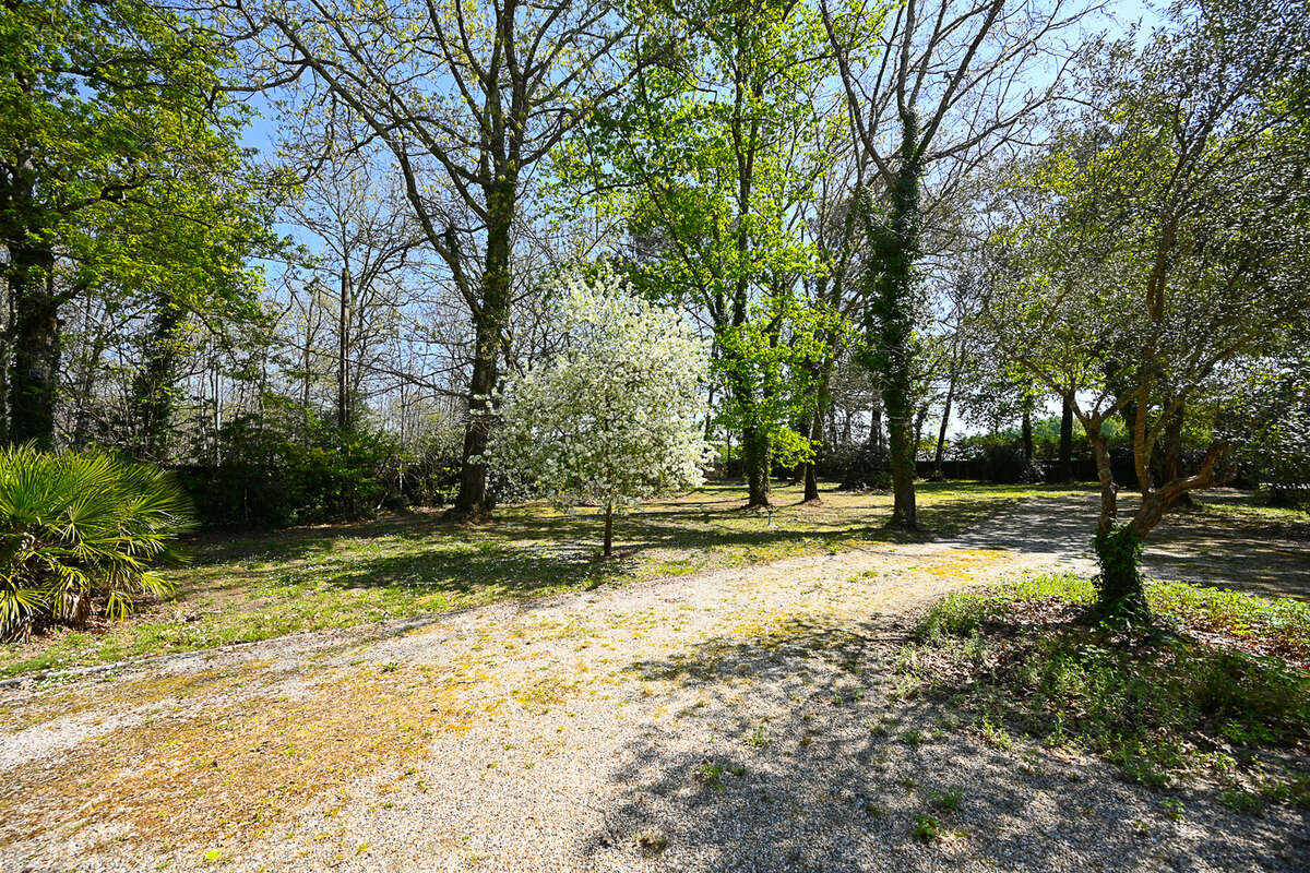 Maison à BLANQUEFORT