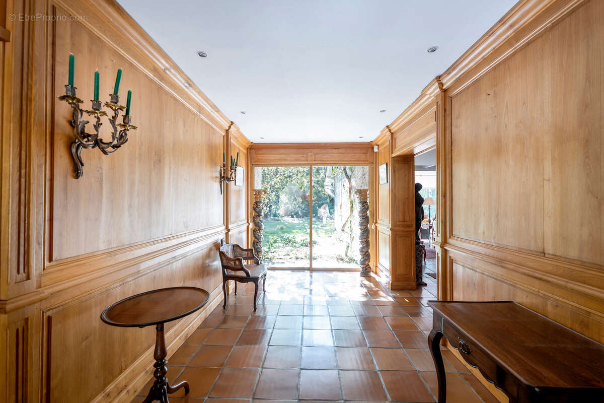 Maison à BLANQUEFORT