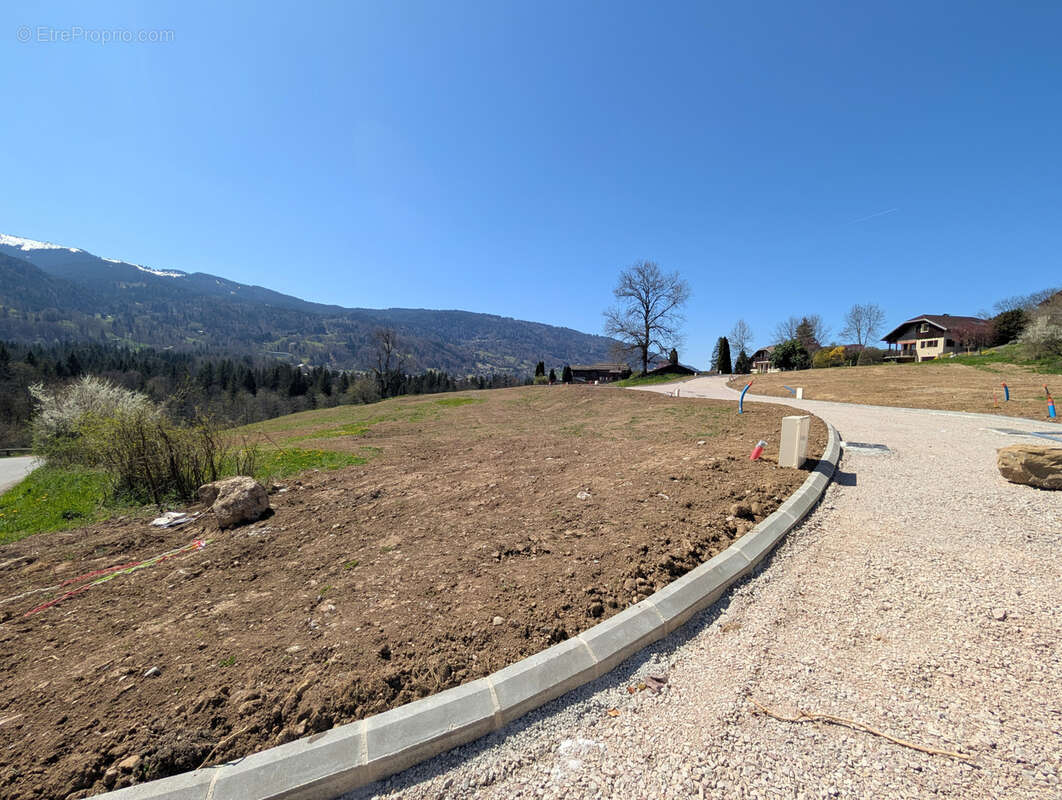 Terrain à SAMOENS