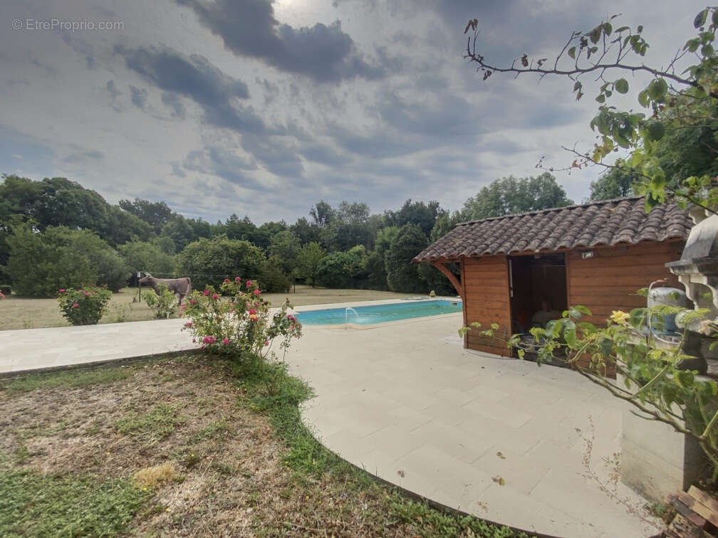 Maison à ANNESSE-ET-BEAULIEU