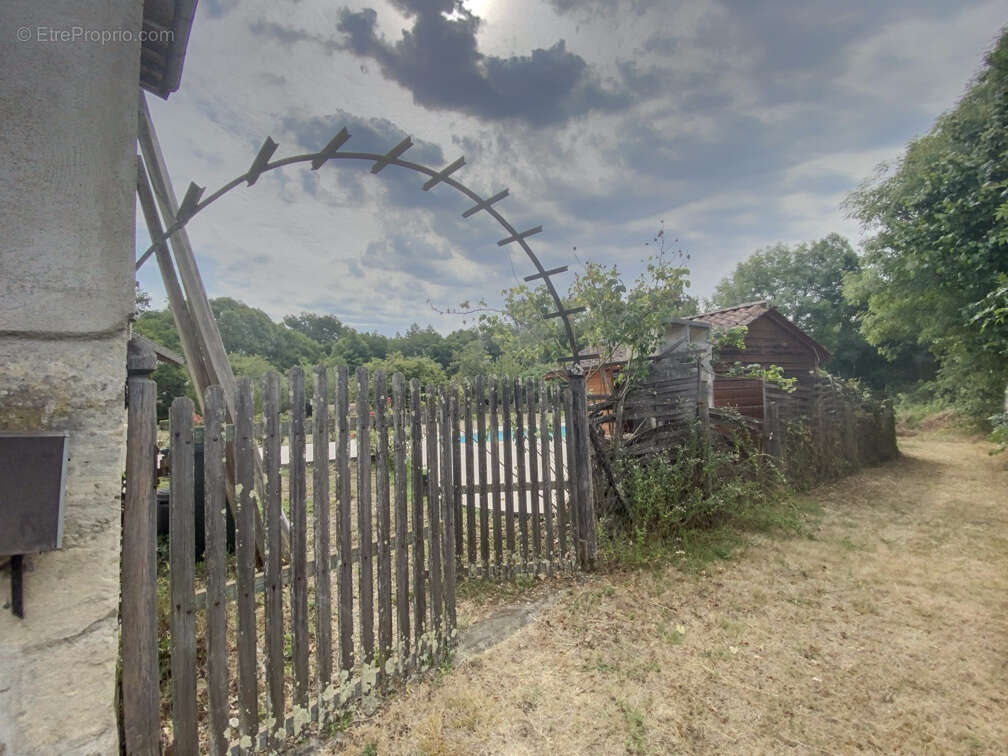 Maison à ANNESSE-ET-BEAULIEU