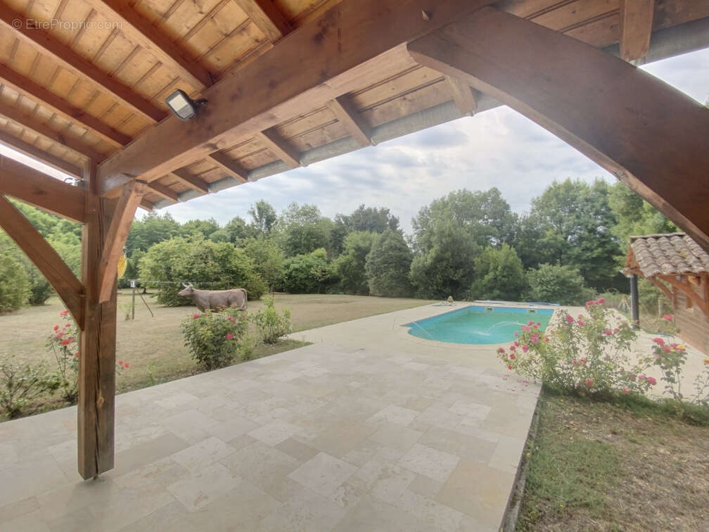 Maison à ANNESSE-ET-BEAULIEU