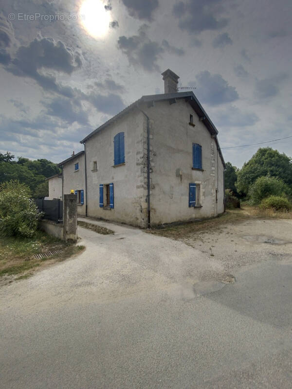 Maison à ANNESSE-ET-BEAULIEU