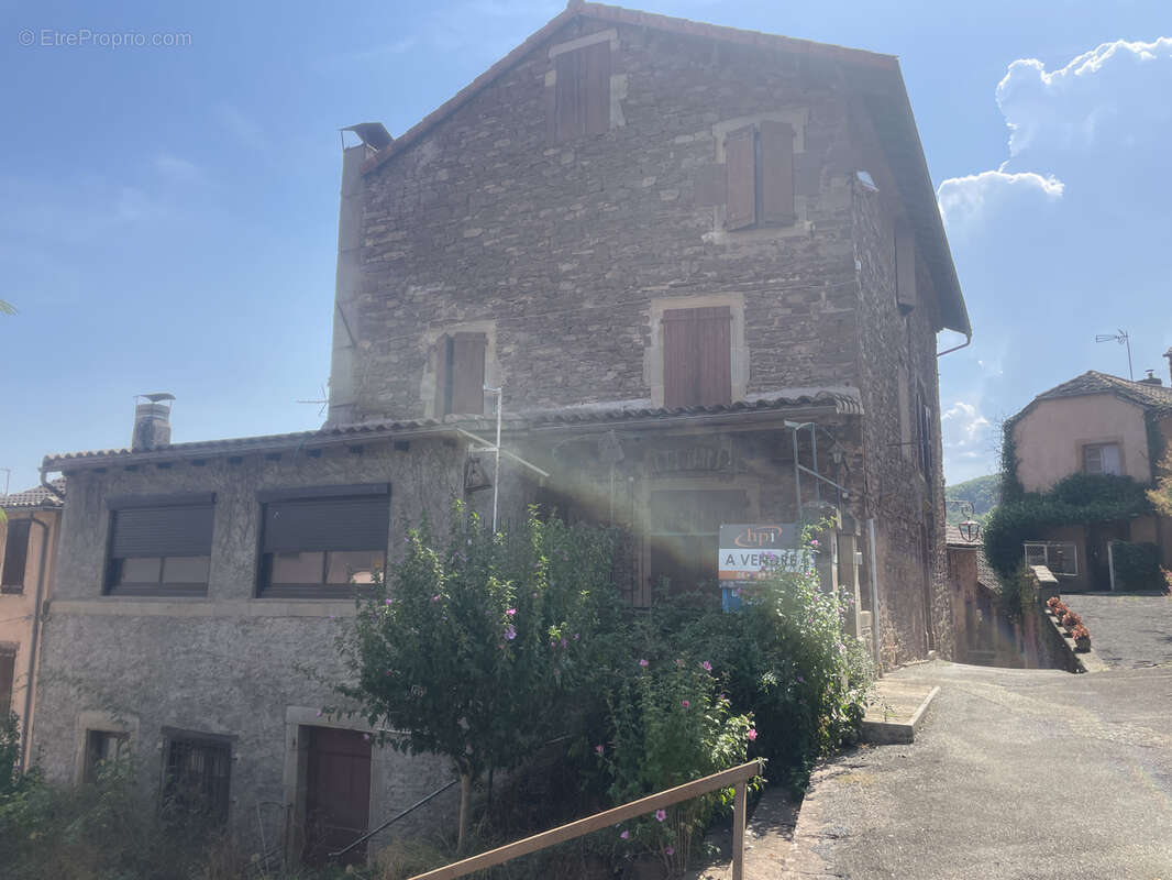 Maison à SAINT-IZAIRE