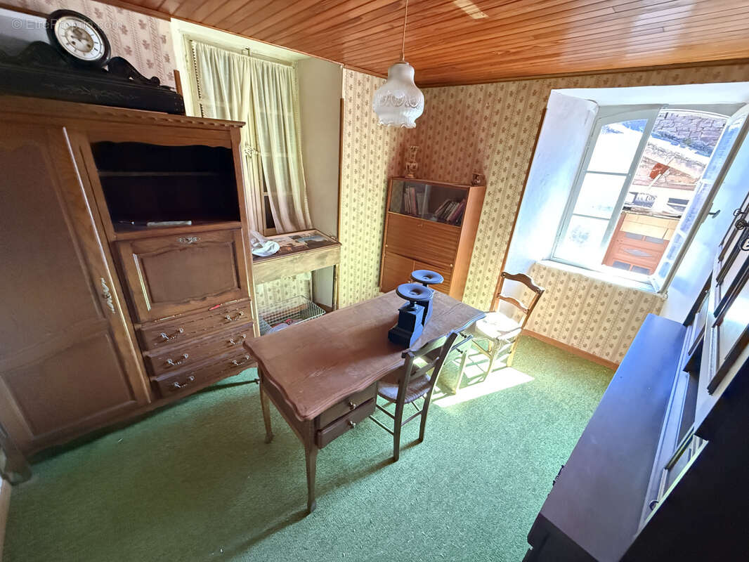 Maison à SAINT-IZAIRE