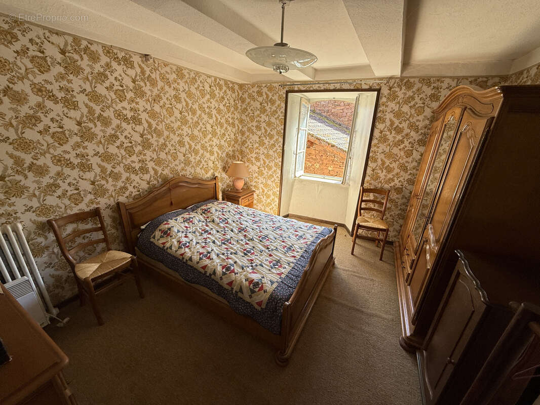 Maison à SAINT-IZAIRE