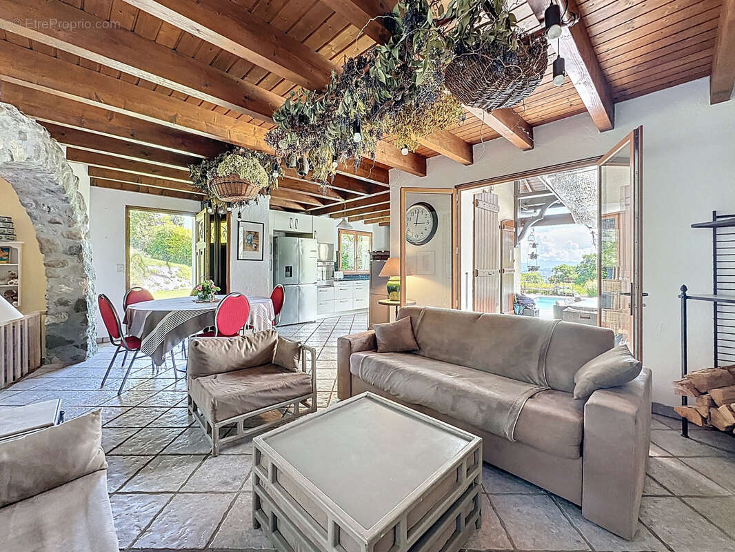 Maison à SAINT-EUSEBE