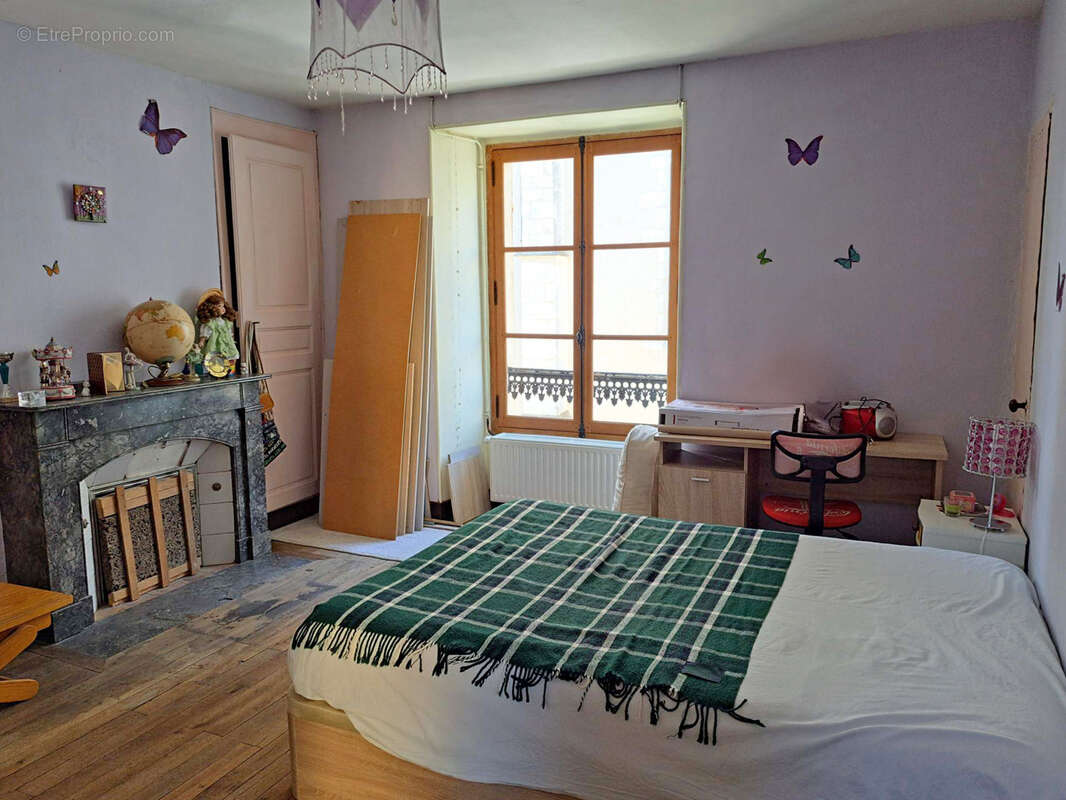 Maison à SAINT-CALAIS