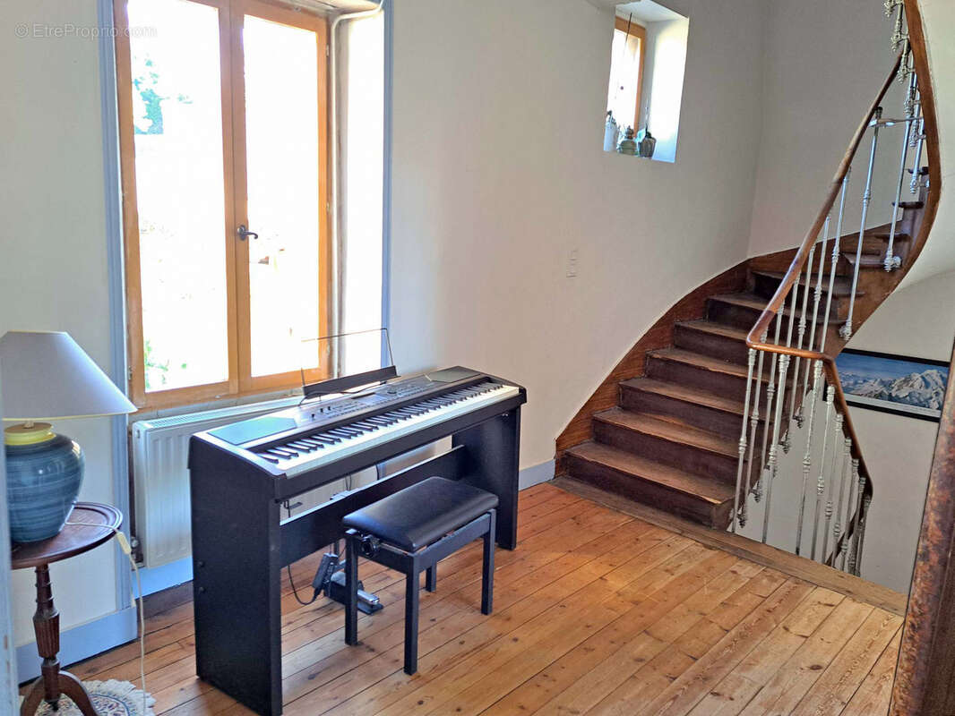 Maison à SAINT-CALAIS